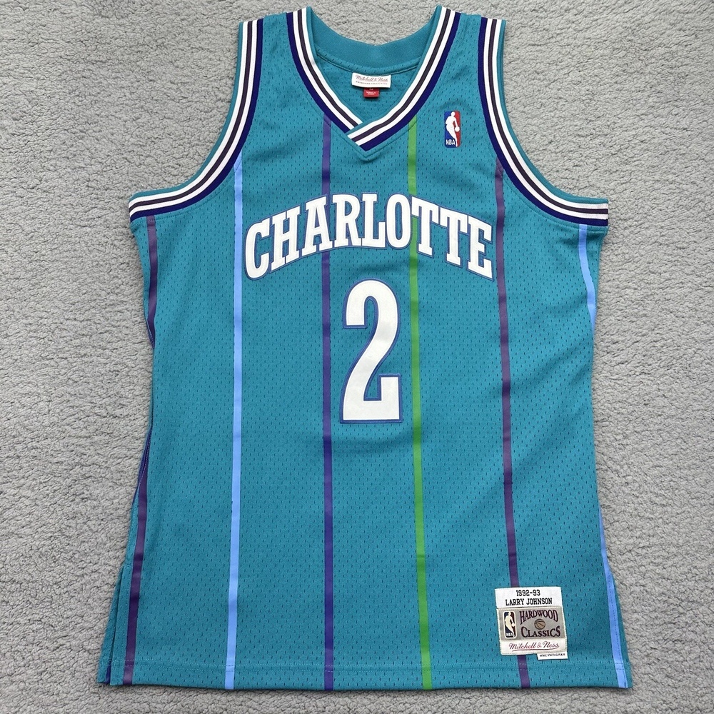 Mitchell & Ness Large Swingman Charlotte Hornets 1992-93 Larry Johnson Jersey